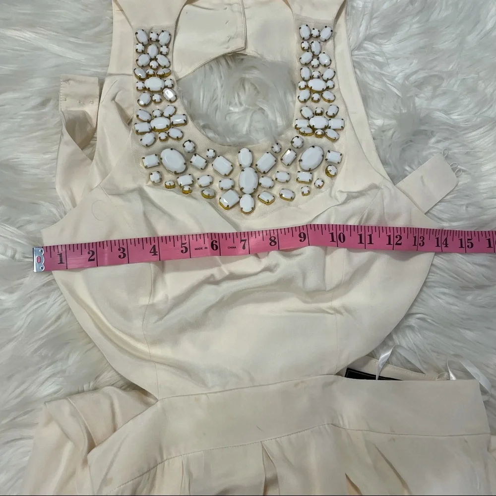 BCBG White Ball Gown w/ statement jewelry & open side slits size 2